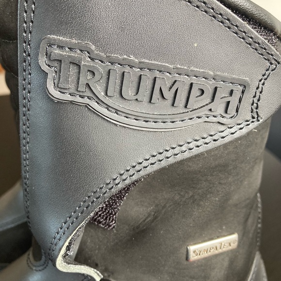 Triumph Motorcycle Boots - Picture 4 of 8